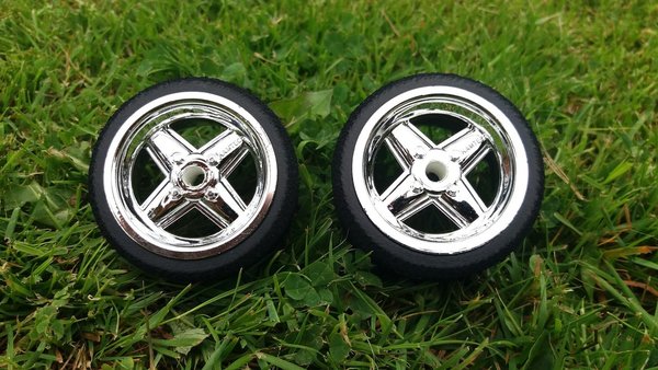 T&G Chrome Revoltution Wheels and Tyres Trued and Glued