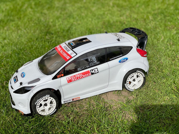 Fiesta WR8 HPI FLUX 1:8 White ABS body shell + Decal Set